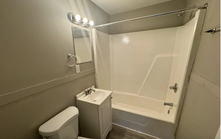 2930 Oldknow Dr Nw - Photo 3 of 8