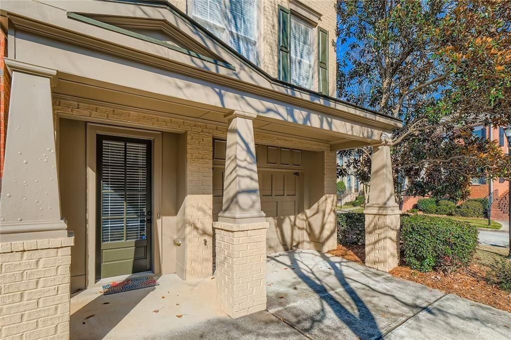 6414 Queens Court Trce ##7 - Photo 3 of 24