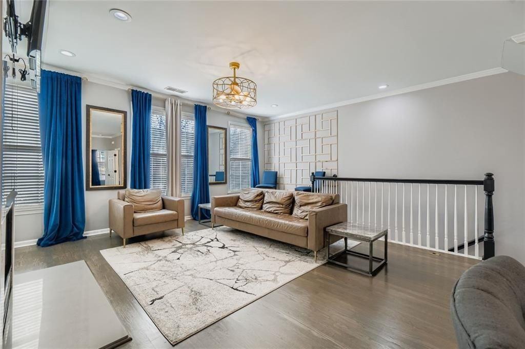 6414 Queens Court Trce ##7 - Photo 5 of 24