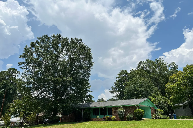 2935 Heather Dr - Photo 3 of 6