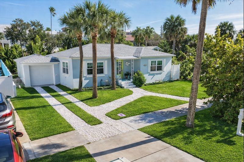 741 Lantana Ave - Photo 4 of 42