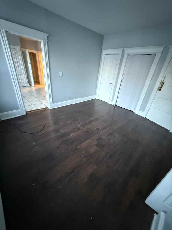 1037 Capitol Avenue #2W - Photo 3 of 17