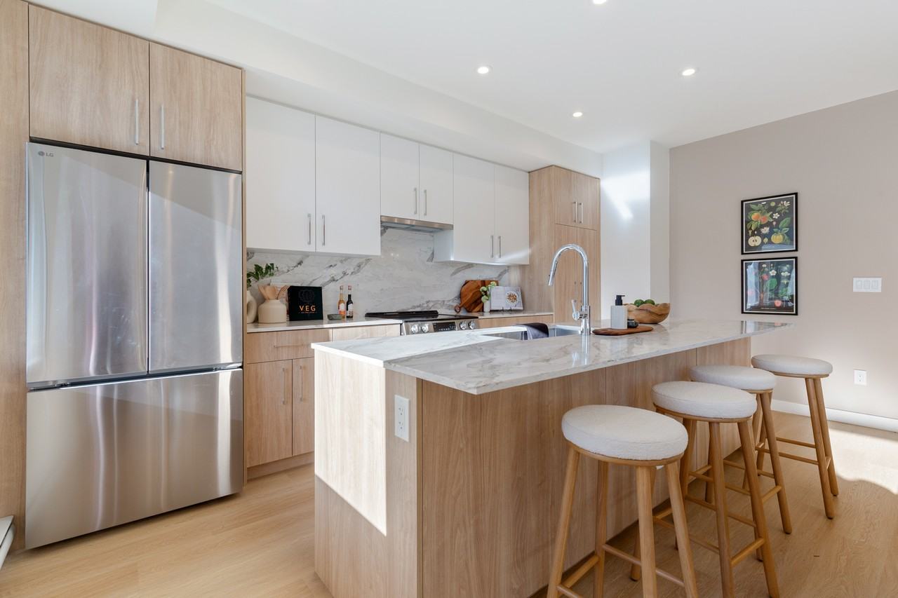 32110 Hillcrest Avenue - Photo 4 of 29