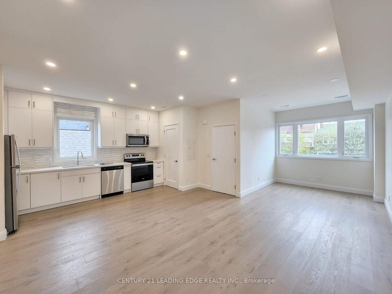 346 Lauder Avenue - Photo 4 of 15