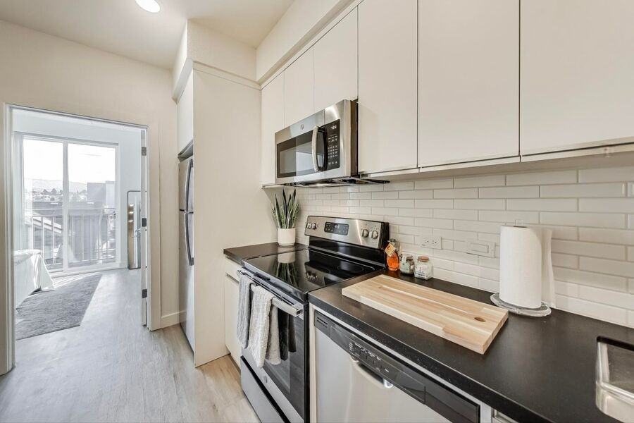 411 29th Street - Photo 6 of 29