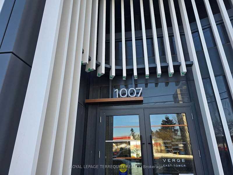 1007 The Queensway #906 - Photo 2 of 15
