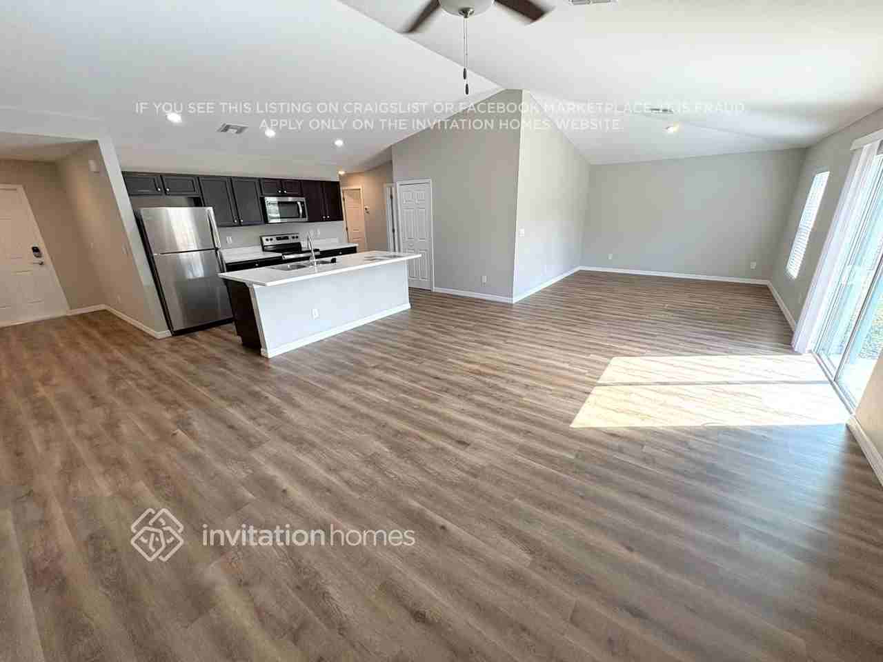 25061 Doredo Dr - Photo 5 of 15