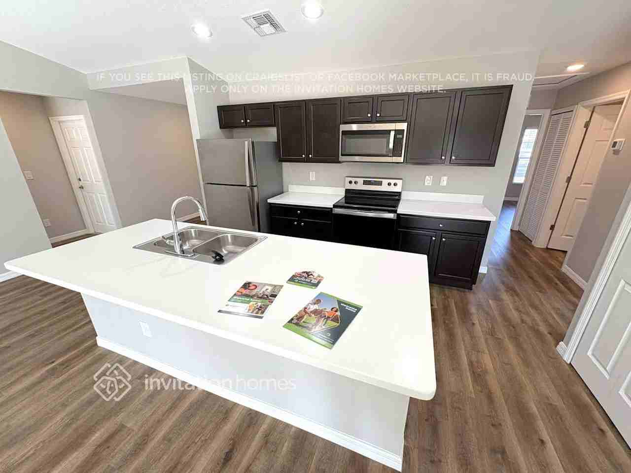 25061 Doredo Dr - Photo 6 of 15