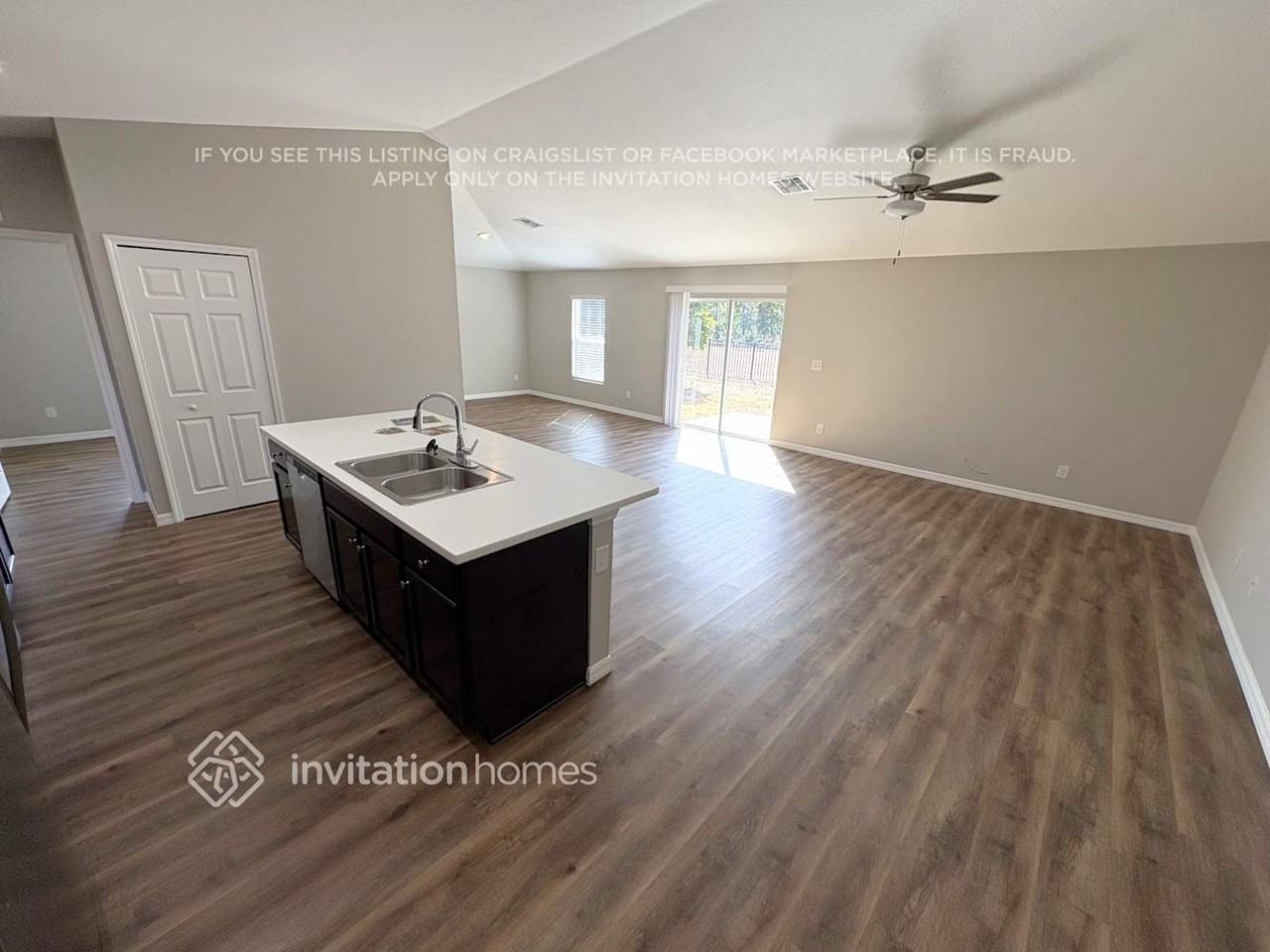 25061 Doredo Dr - Photo 7 of 15