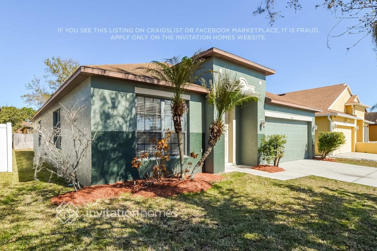 9115 Tivoli Chase Dr - Photo 3 of 17