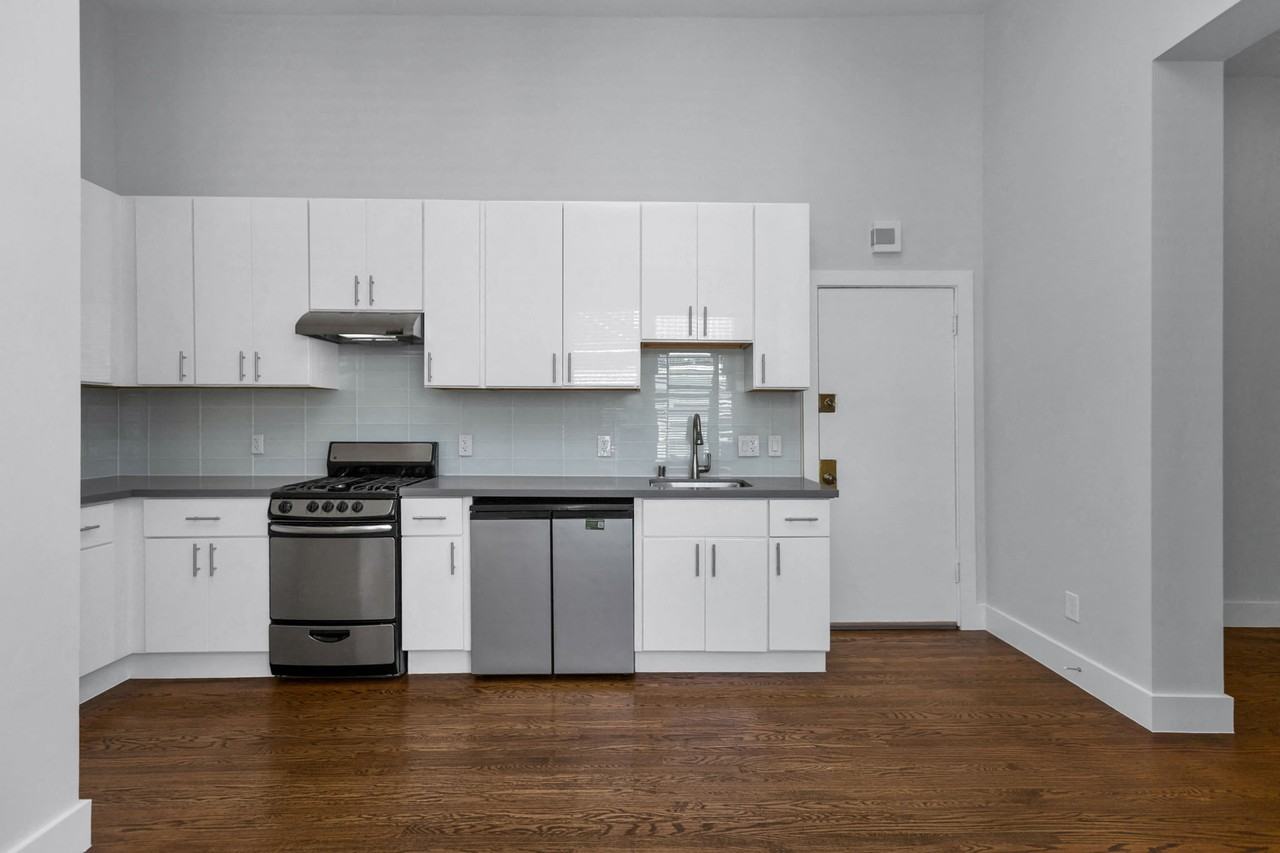 1025 Steiner - Photo 6 of 18