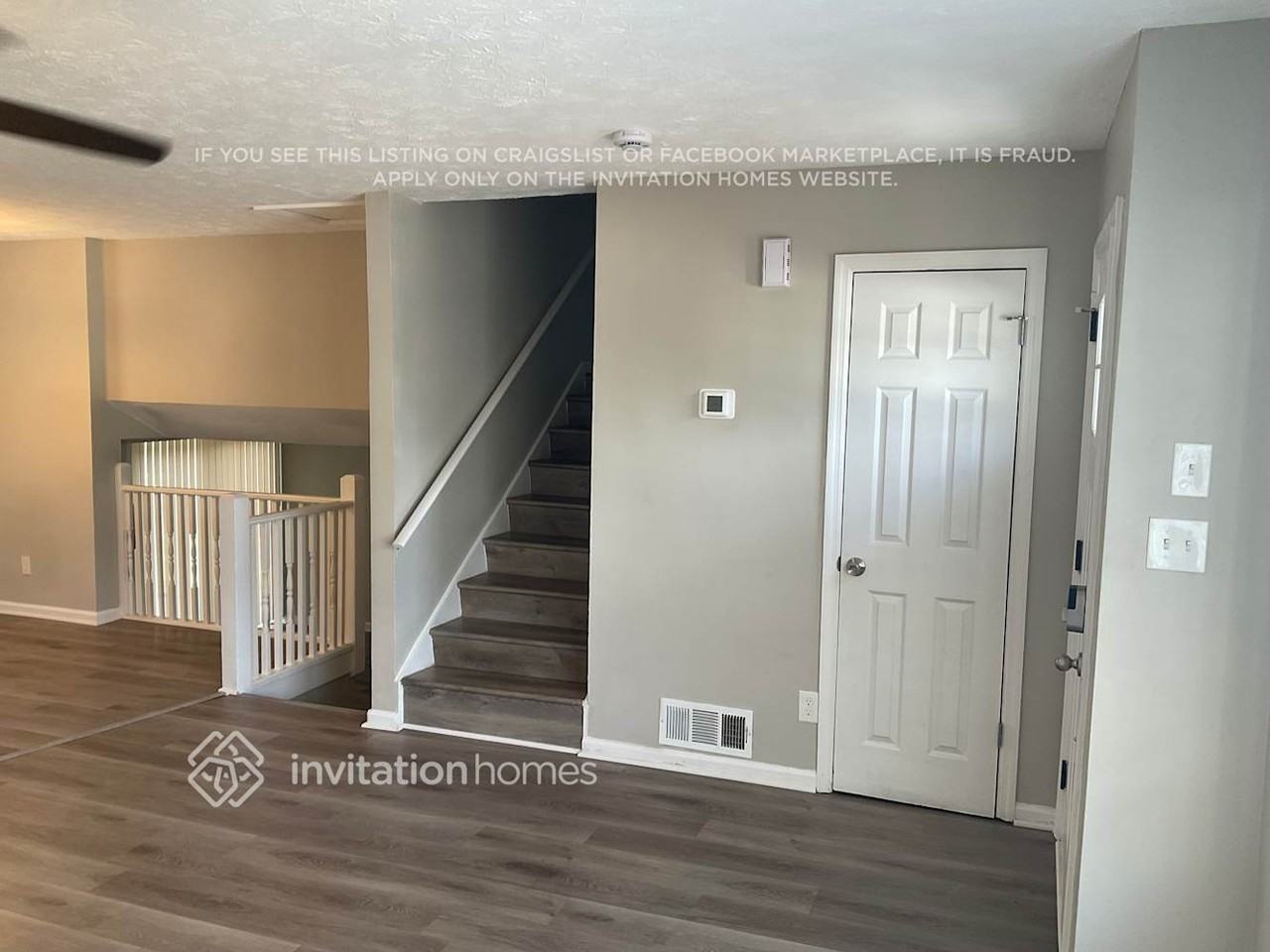 1065 Park West Ct - Photo 2 of 17