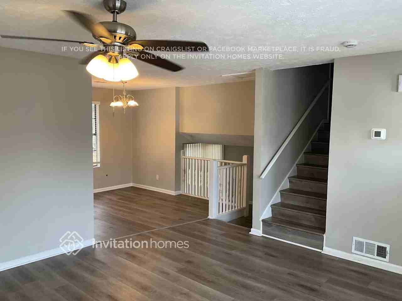 1065 Park West Ct - Photo 3 of 17