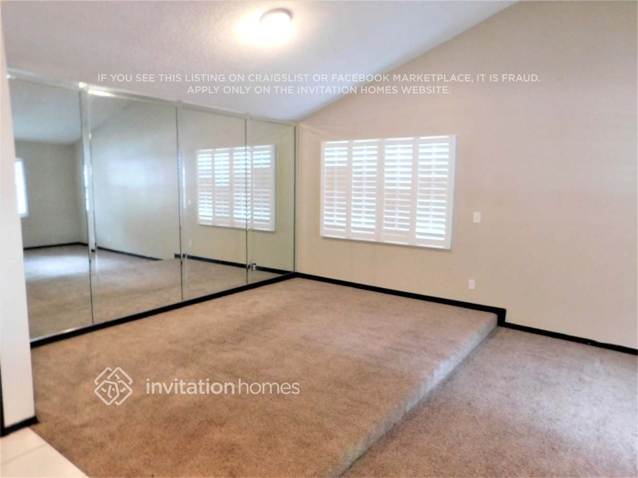 9080 Nw 13th St - Photo 3 of 18