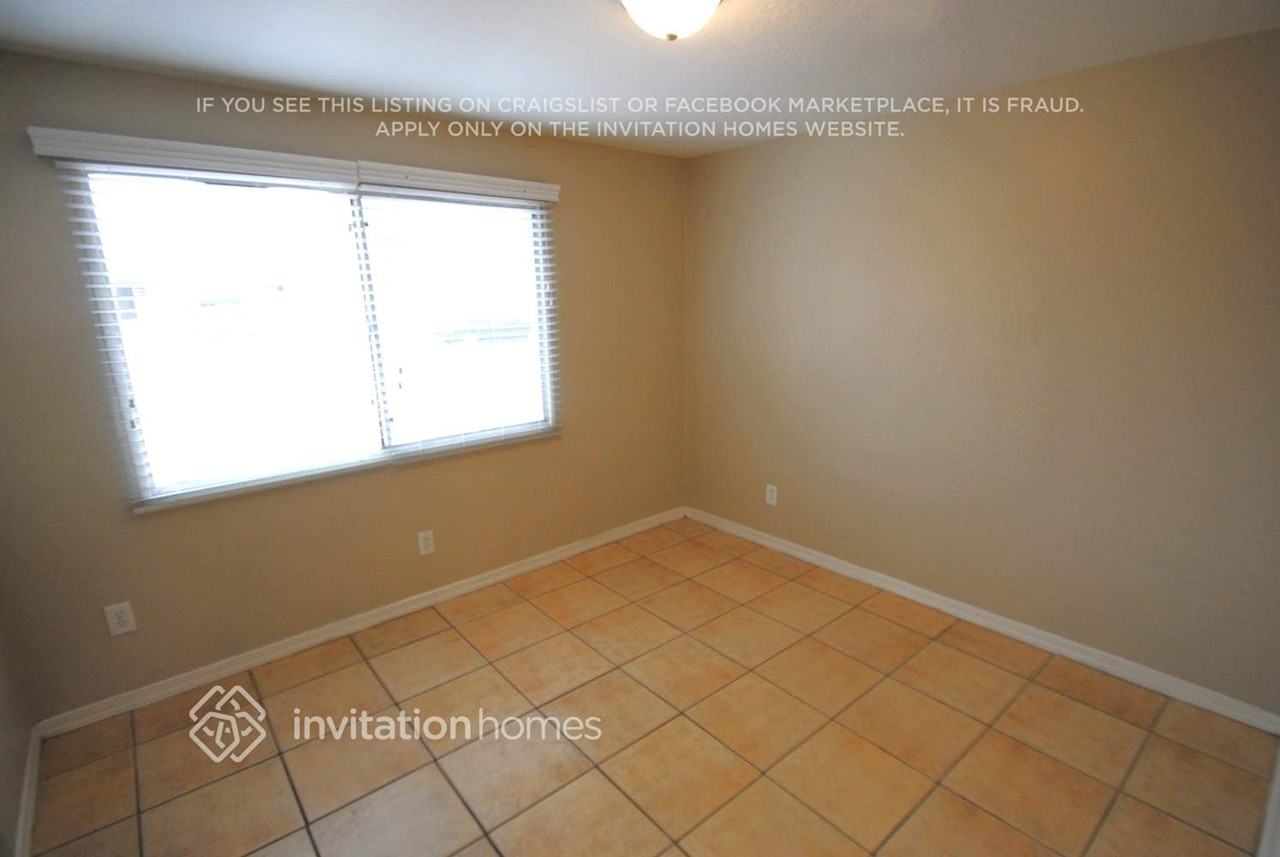 6755 W Catalina Dr - Photo 7 of 10