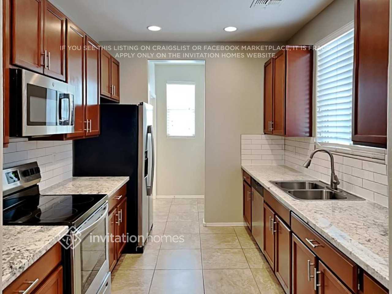 545 N Ranger Trl - Photo 7 of 20