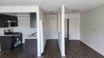 featured image of 663 W 5th St