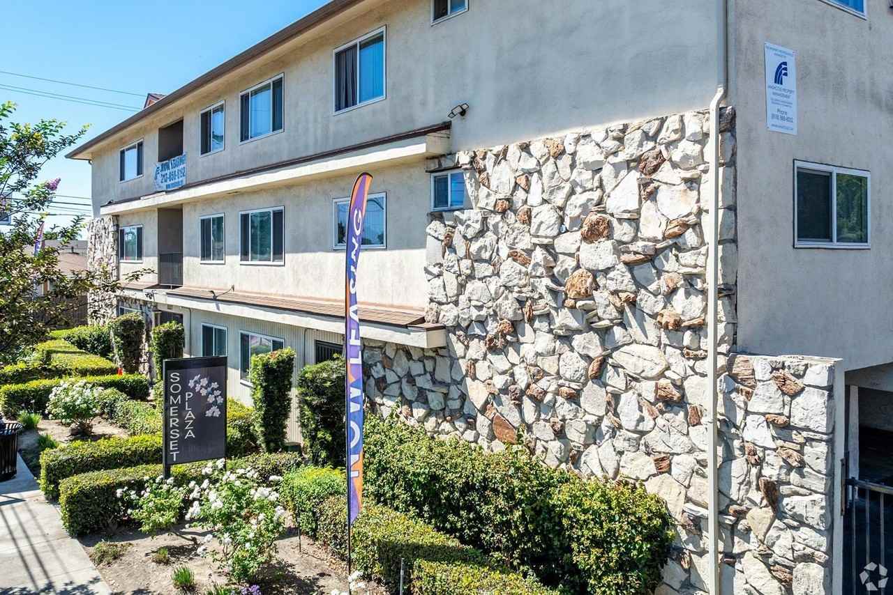 Somerset plaza - Photo 3 of 20