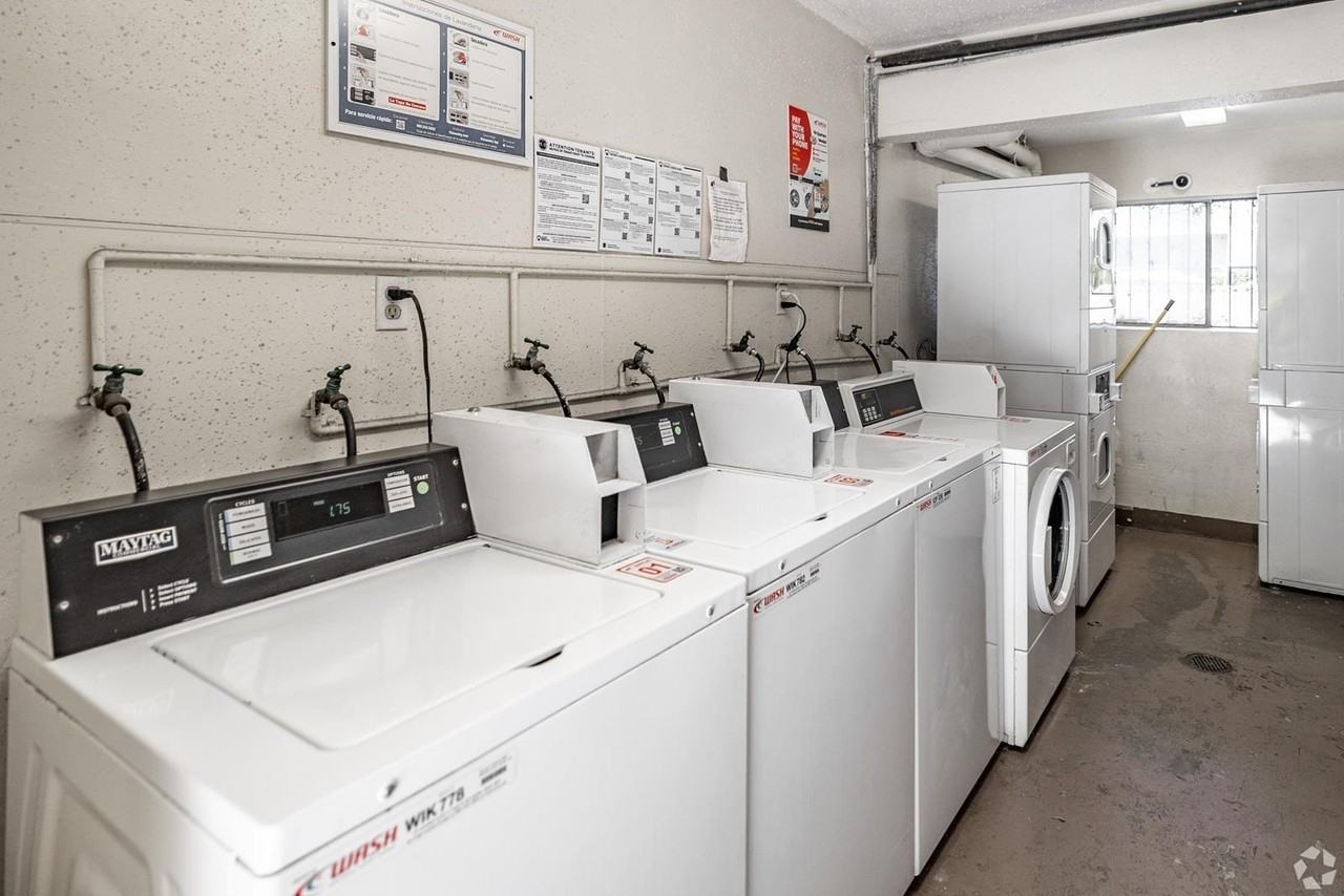 Somerset plaza - Photo 6 of 20