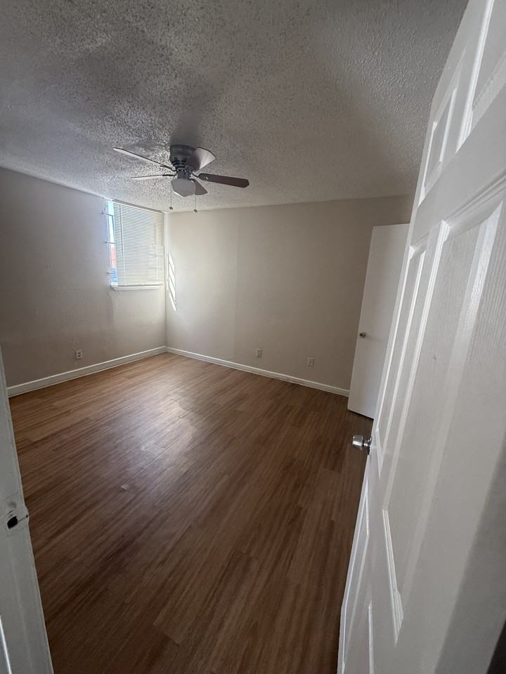 8535 Winkler - A02 - Photo 2 of 11