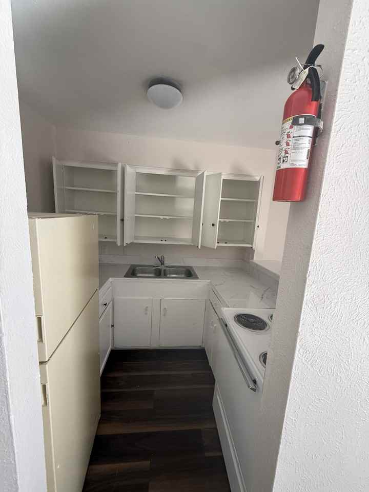 8535 Winkler - A02 - Photo 6 of 11