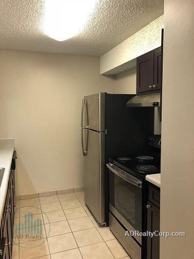 Sutters Mill Apartments - Photo 7 of 18