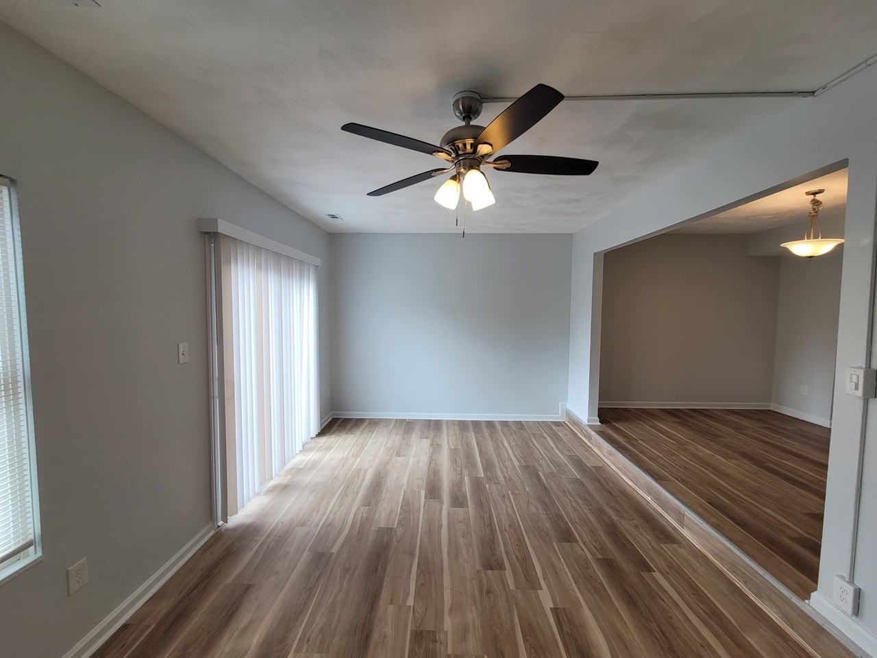 6002 Edgelake Dr #1 - Photo 6 of 12