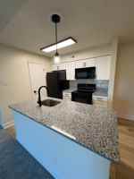 featured image of 1000 Columbine Dr