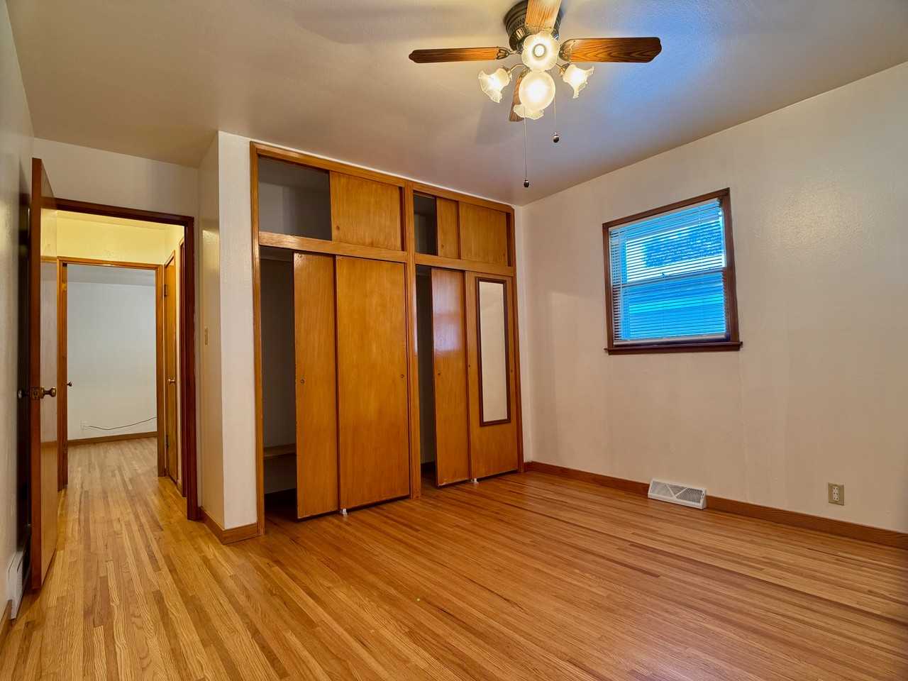 1517 Margaretha Ave #1 - Photo 4 of 10