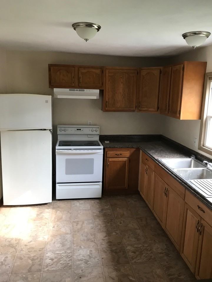 311 S Church St #A - Photo 4 of 4