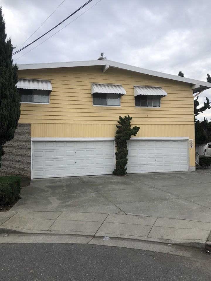 226 Rondale Ct #220 - Photo 2 of 14