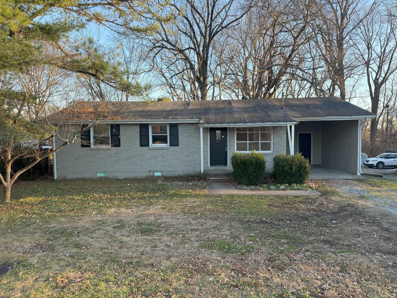 1711 Southwind Dr - Photo 2 of 20