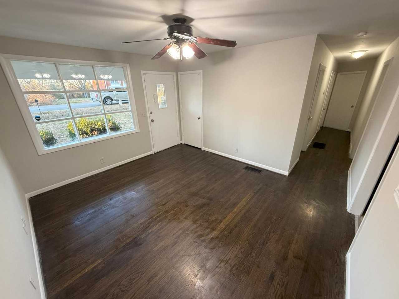 1711 Southwind Dr - Photo 5 of 20