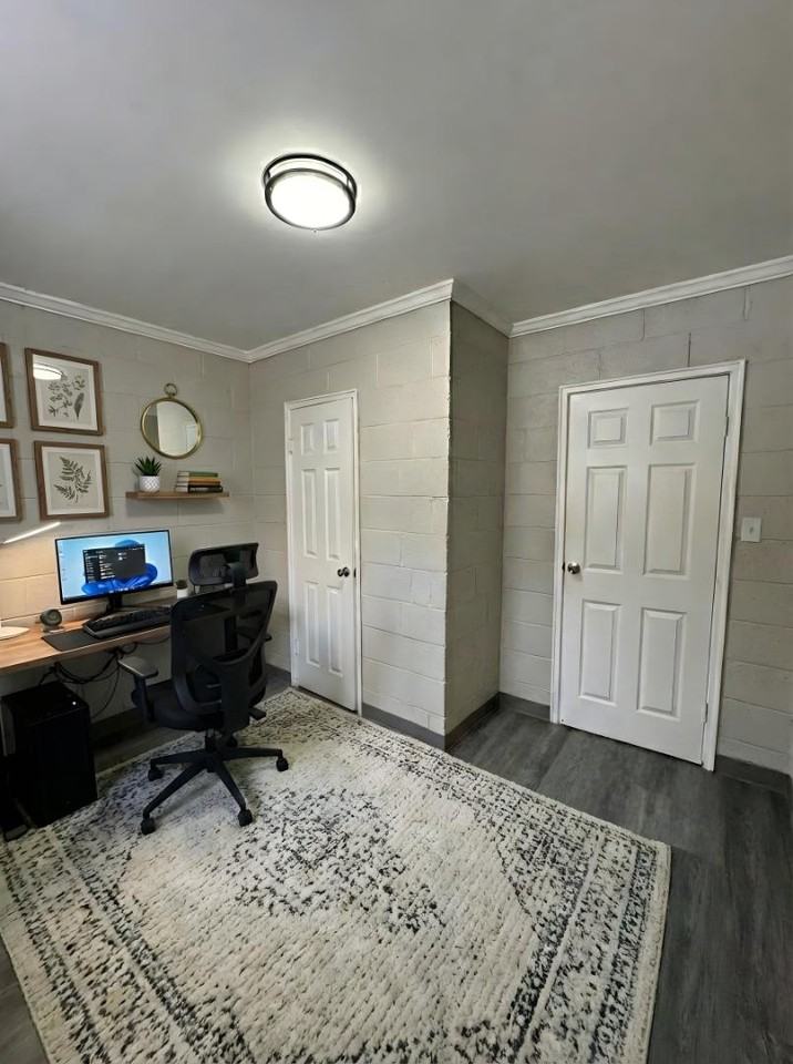 303 Hay St - Photo 3 of 10