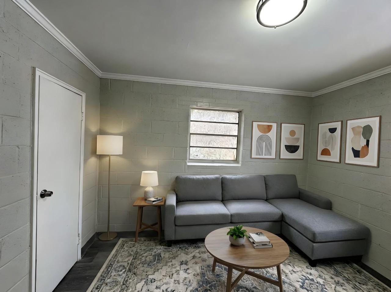 303 Hay St - Photo 5 of 10