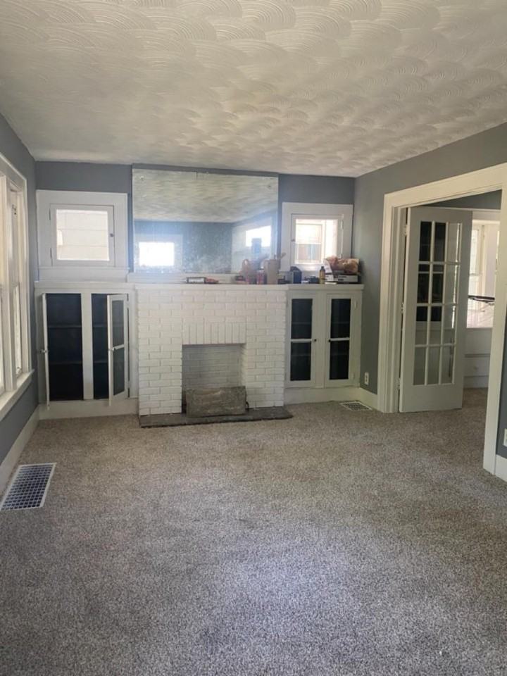 937 Lawton St - Photo 4 of 20