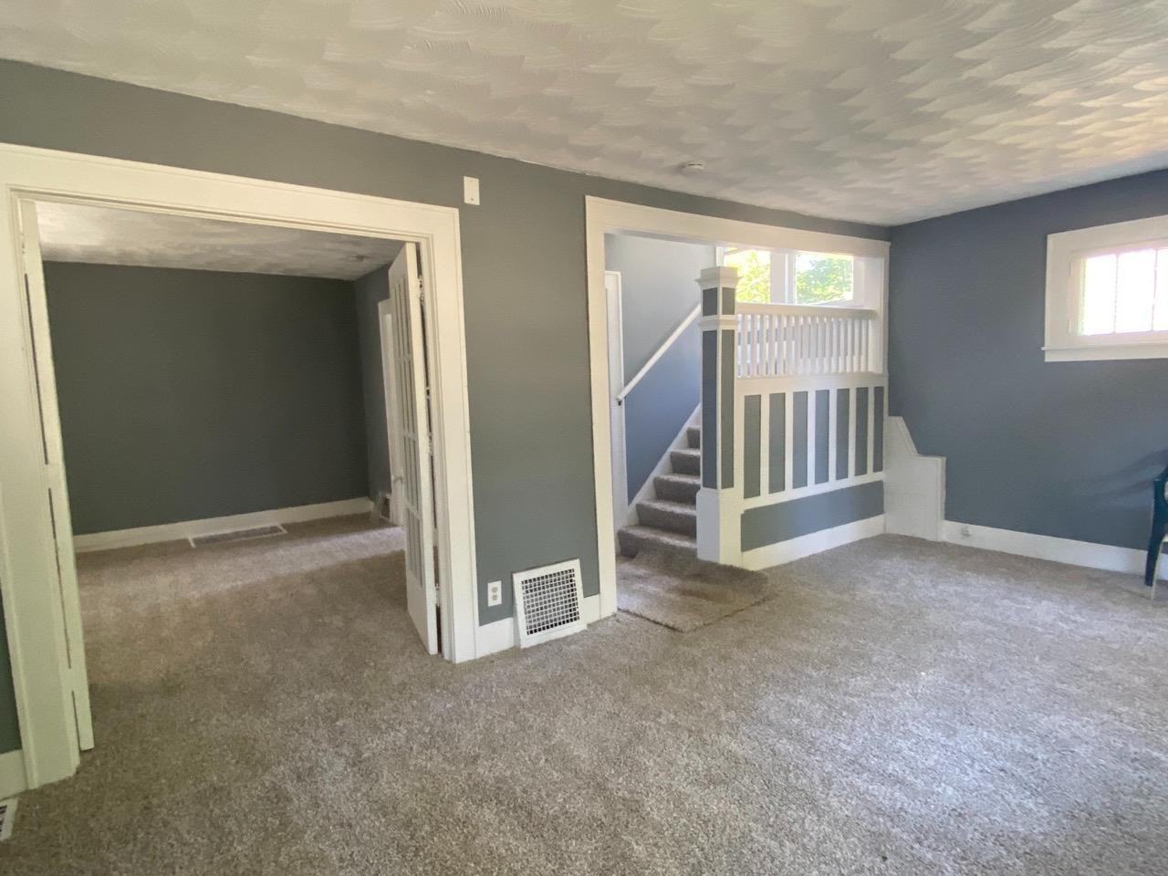 937 Lawton St - Photo 5 of 20