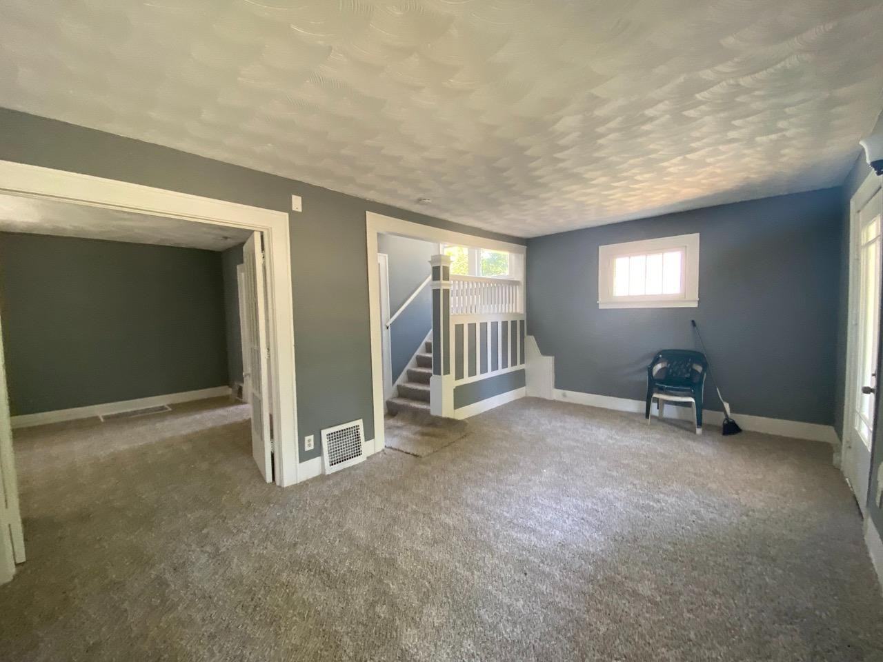 937 Lawton St - Photo 5 of 20