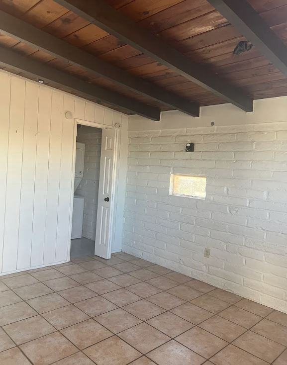 3250 E Water St #1 - Photo 6 of 13