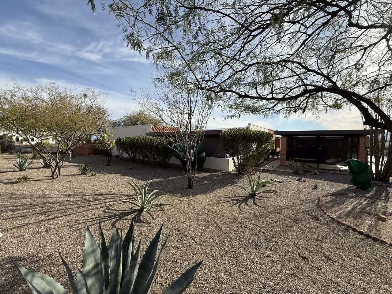 348 W Via Del Heroe #1 - Photo 6 of 35