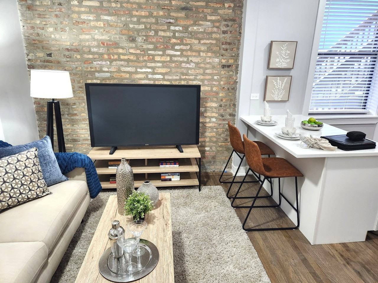 3840 N Wilton Ave #2 - Photo 2 of 20