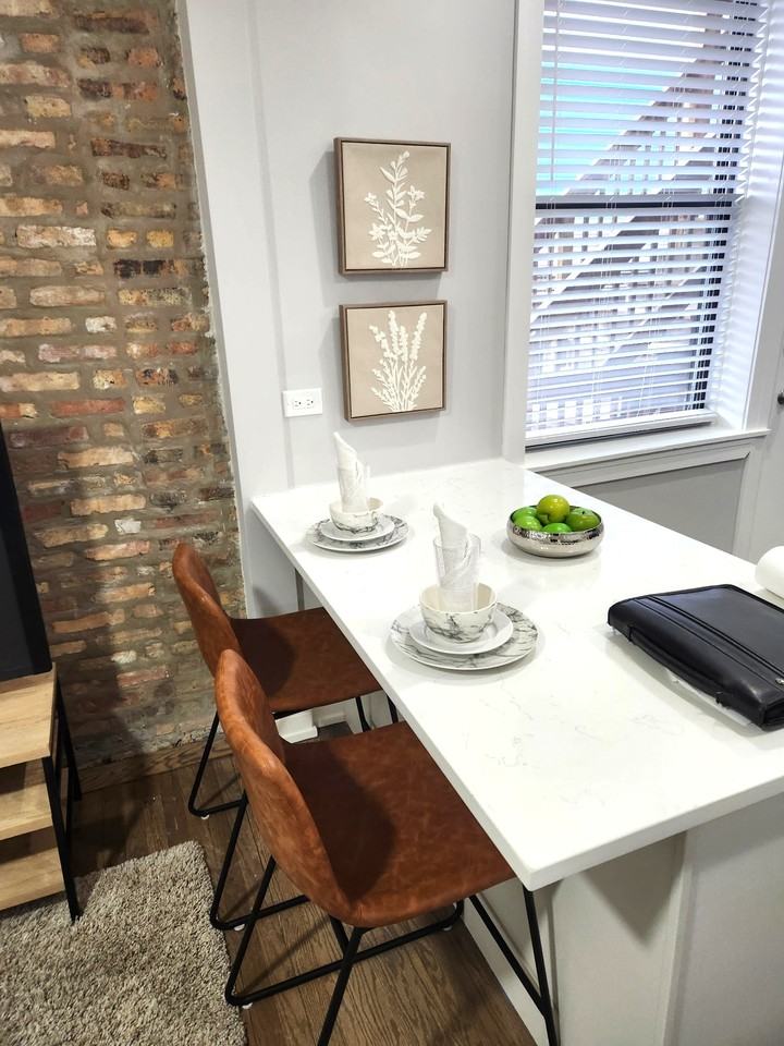 3840 N Wilton Ave #2 - Photo 3 of 20