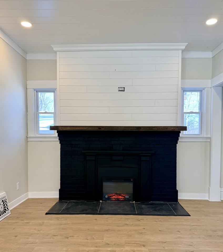 553 Elm Ave E #NA - Photo 3 of 17