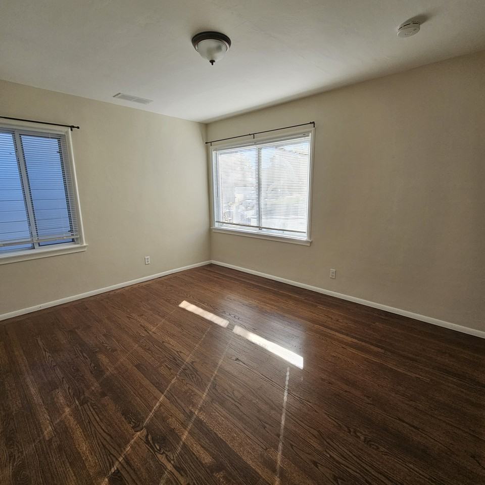 412 Elm Ave #NA - Photo 5 of 15