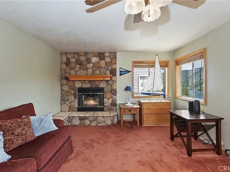 262 Delle Dr #NA - Photo 5 of 30