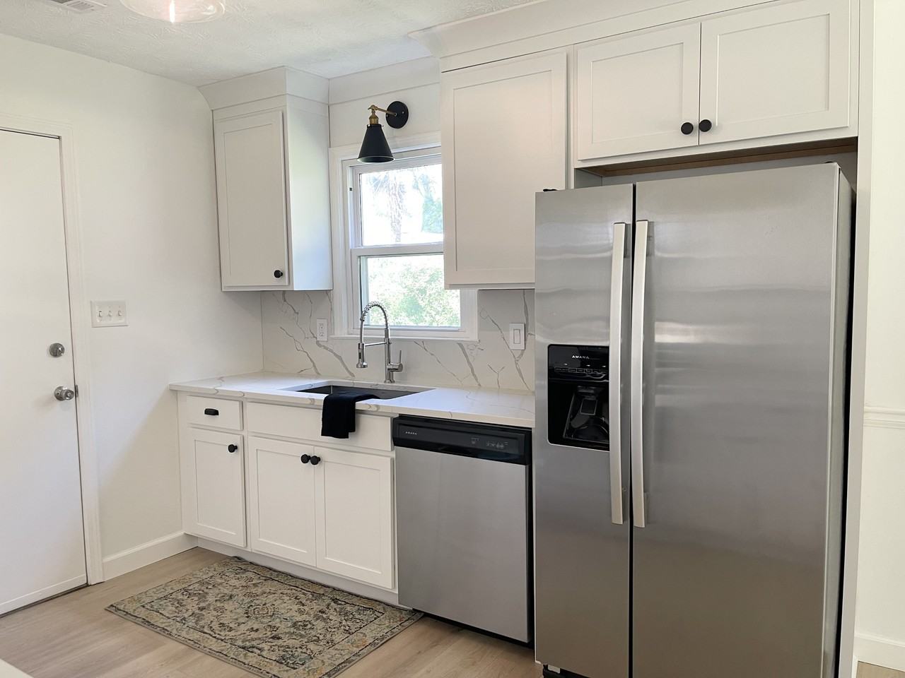 717 Redwood Park #NA - Photo 4 of 21