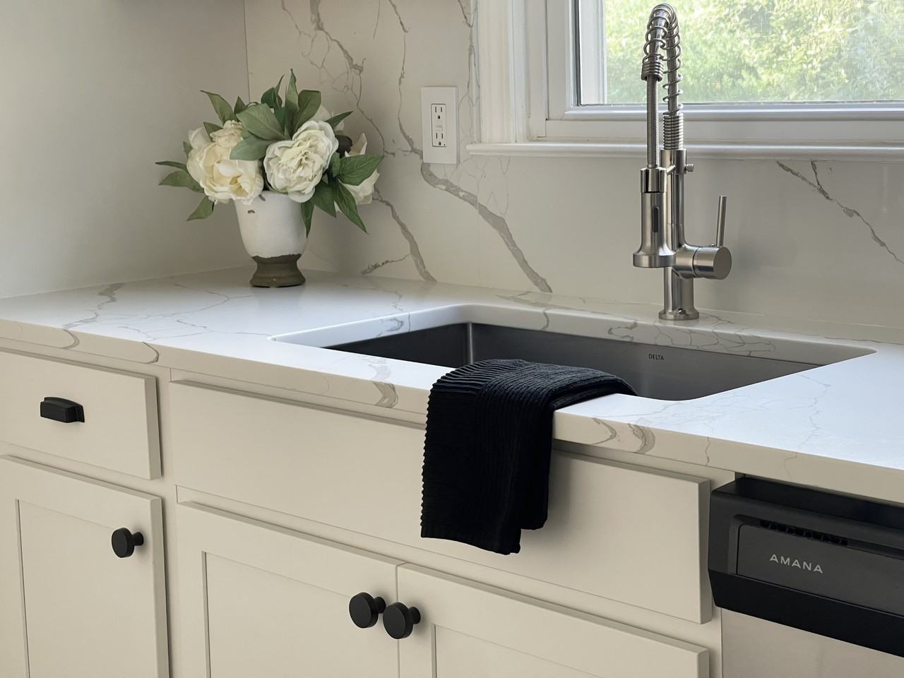 717 Redwood Park #NA - Photo 5 of 21