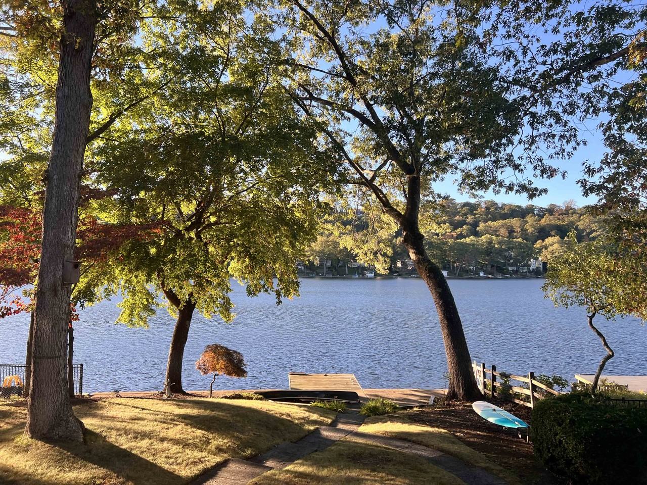 83 Cedar Lk E #NA - Photo 2 of 5