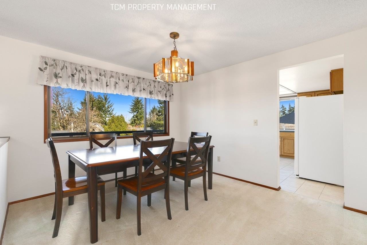 15313 Se 43rd Pl #NA - Photo 4 of 29