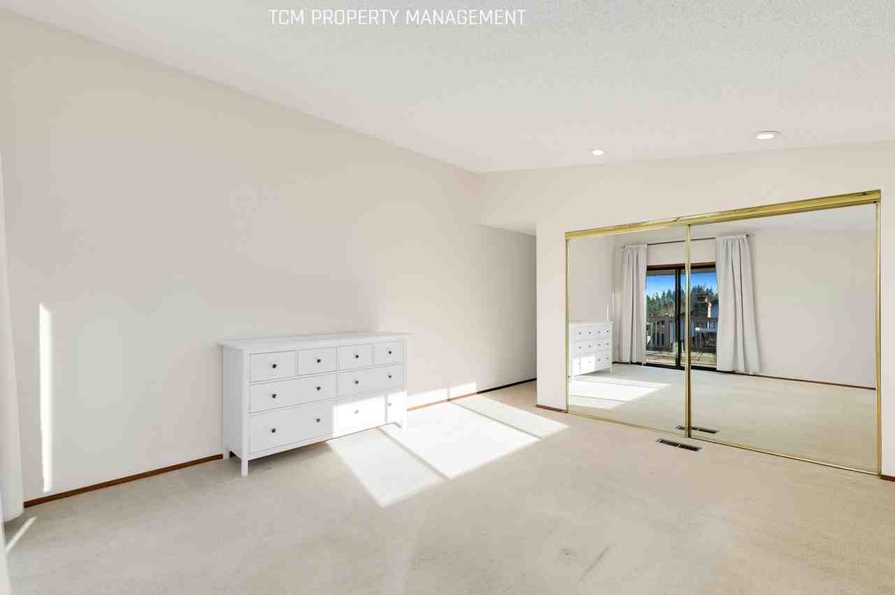 15313 Se 43rd Pl #NA - Photo 6 of 29